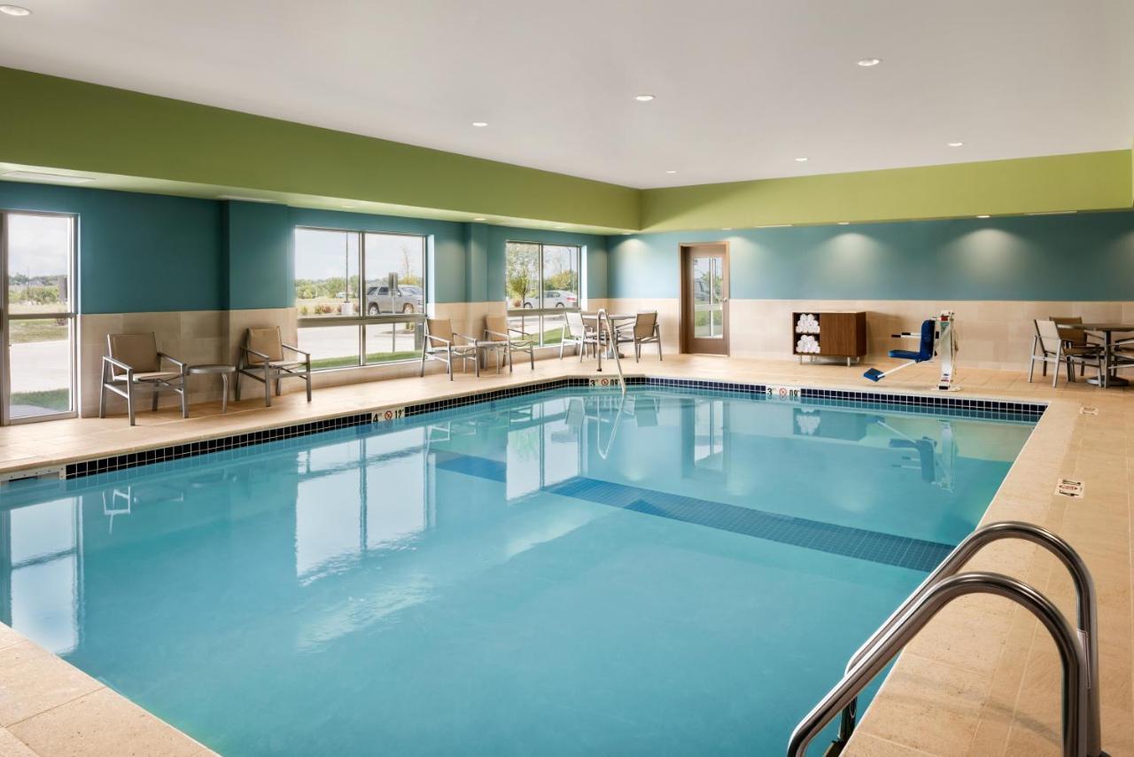 Holiday Inn Express & Suites - West Des Moines - Jordan Creek By Ihg Εξωτερικό φωτογραφία