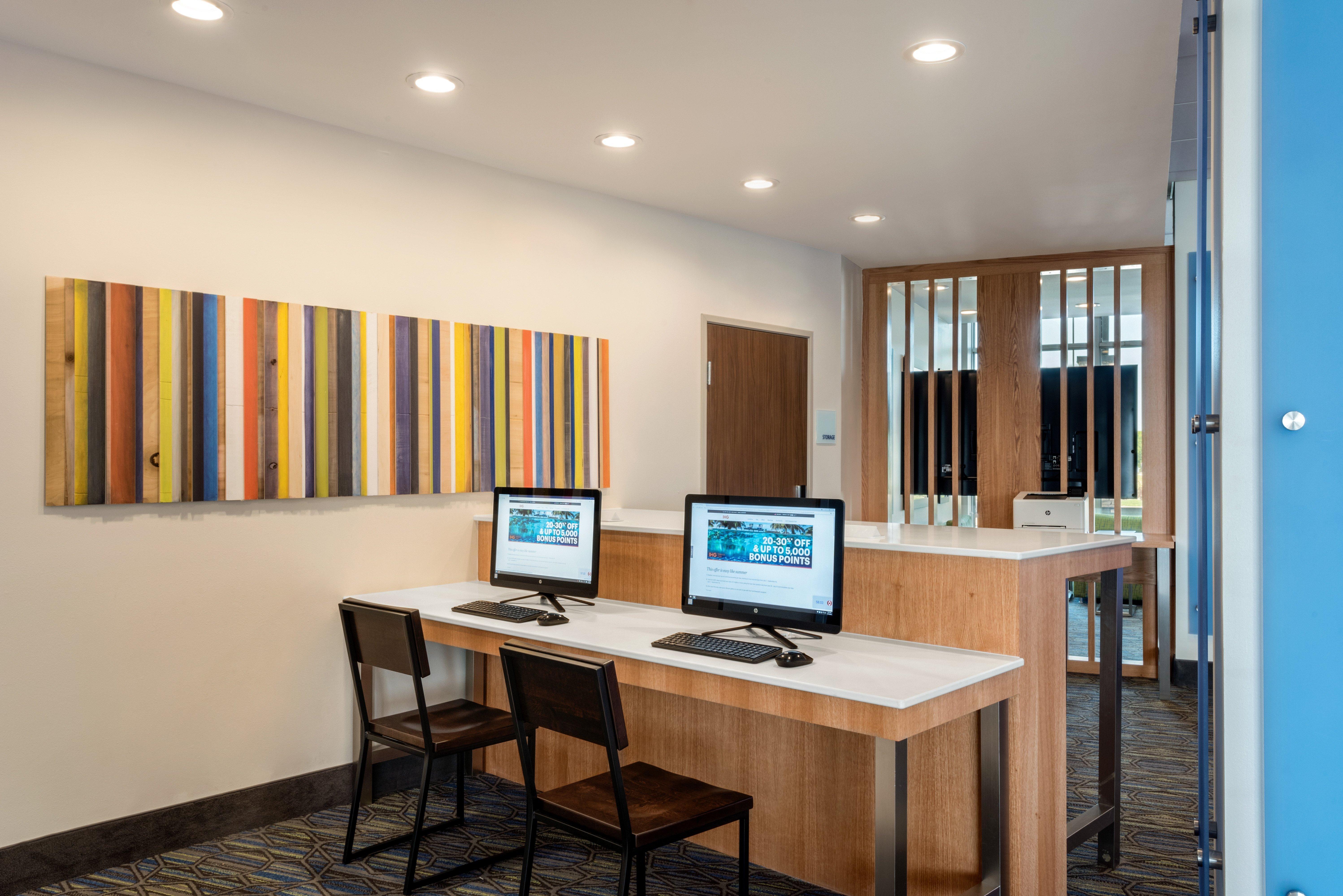 Holiday Inn Express & Suites - West Des Moines - Jordan Creek By Ihg Εξωτερικό φωτογραφία