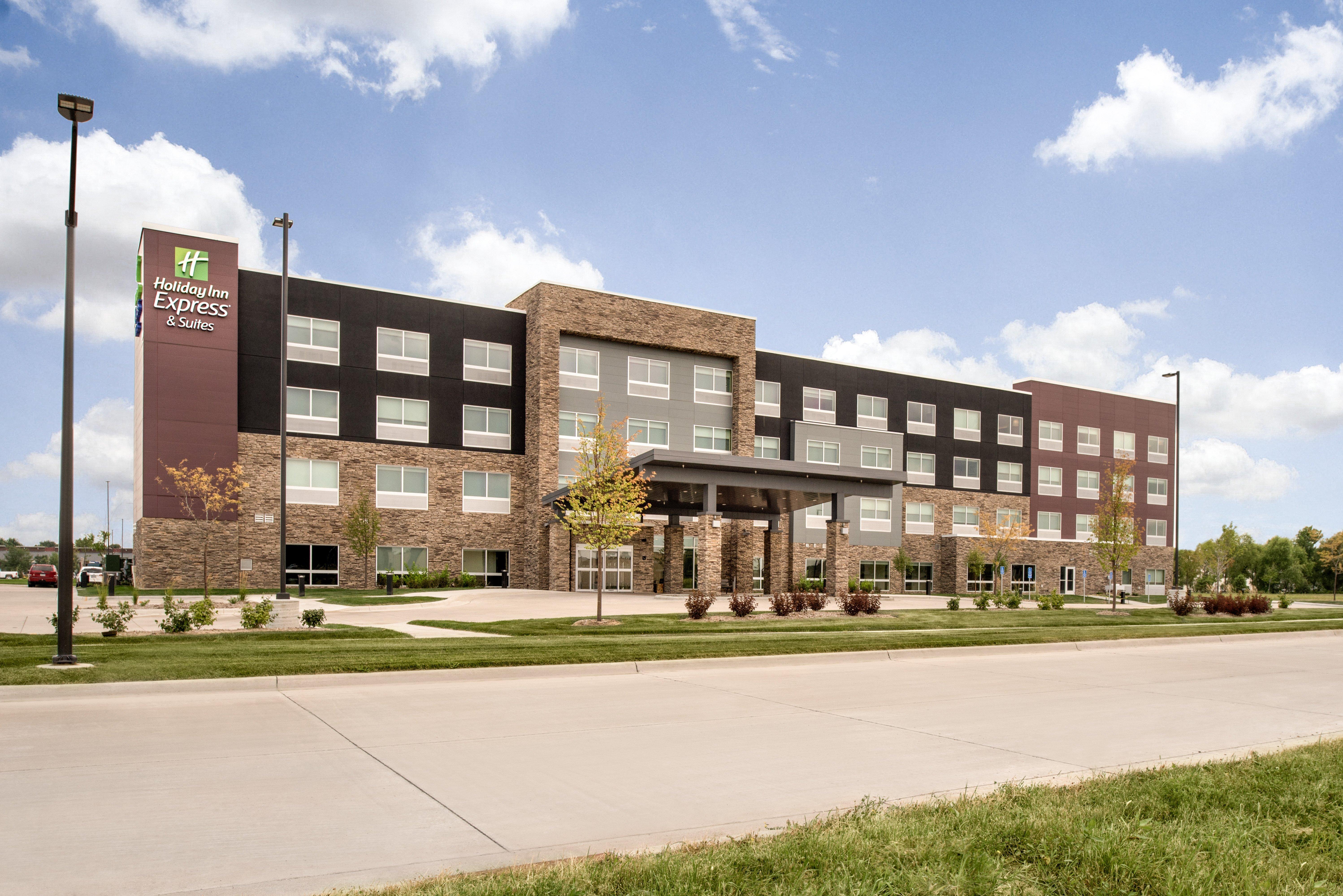 Holiday Inn Express & Suites - West Des Moines - Jordan Creek By Ihg Εξωτερικό φωτογραφία